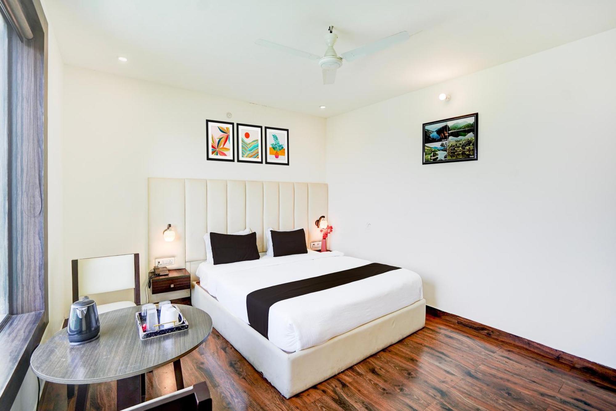 Hotel Collection O Golapar Haldwani à Kāthgodām Extérieur photo